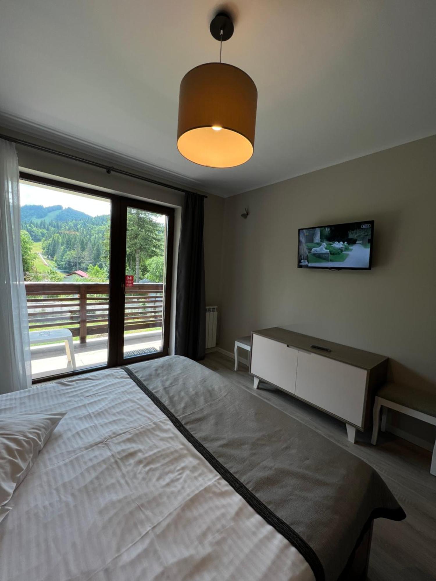 Garden Apart Predeal Luaran gambar